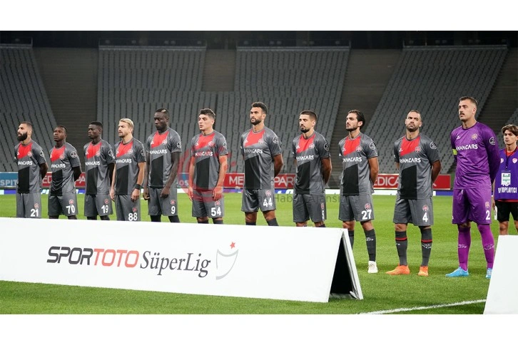 Andrea Pirlo’dan İstanbulspor maçı kadrosunda 3 değişiklik