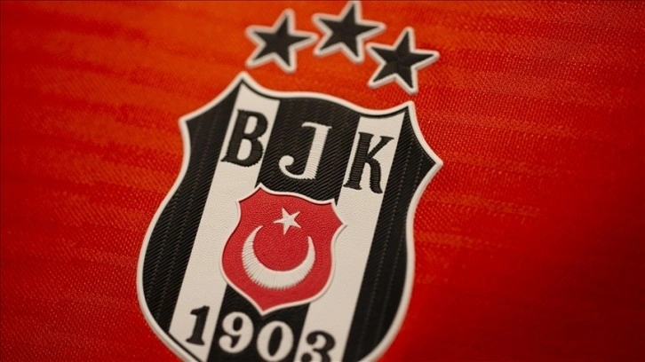 Beşiktaş'ta asistan çalıştırıcı Serdar Topraktepe'nin Kovid-19 testi artı çıktı
