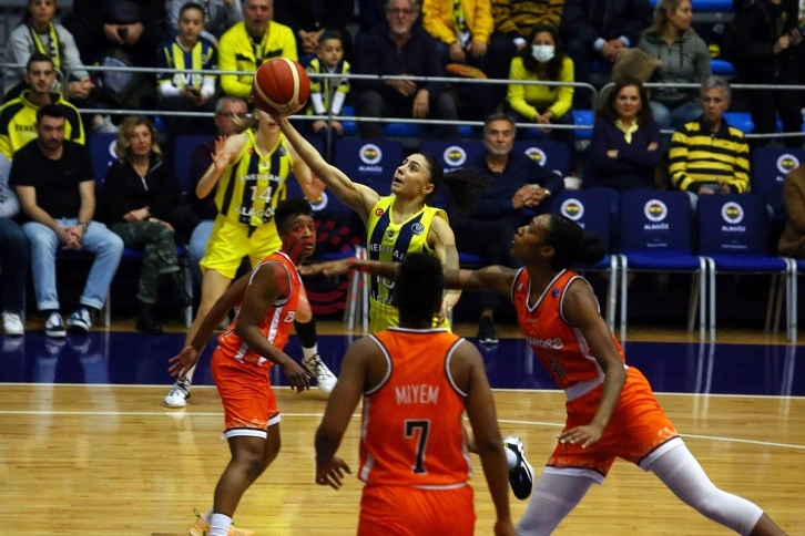 FIBA Avrupa Ligi: Fenerbahçe Alagöz Holding: 83 - Tango Bourges Basket: 64
