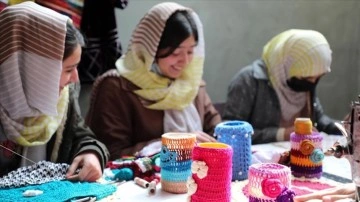 Afgan hanımlar hemcinslerine iş imkanı sağlayarak rüya oluyor