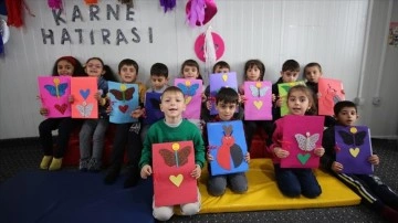 Ahıska Türkü öğrenciler, Türkiye'de geçmiş karnelerini aldı