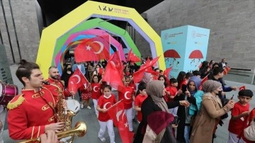 AKM'de gerçekleşen Çocuk Sanat Festivali'ni 100 bin insan görüşme etti