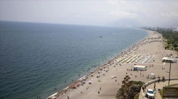 Antalya ve Muğla sahillerinde şetaret tatili yoğunluğu yaşanıyor
