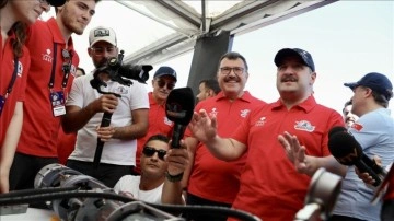 Bakan Varank, Dikey İnişli Roket Yarışması'nı izledi: İlk el Türkiye'de gerçekleştiriyoru