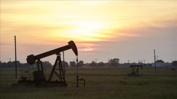 Brent petrolün varil fiyatı 93,82 dolar