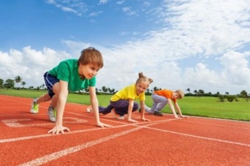 Çocuğunuzun ikinci döneme sağlıklı girmesi düşüncesince “önce spor”