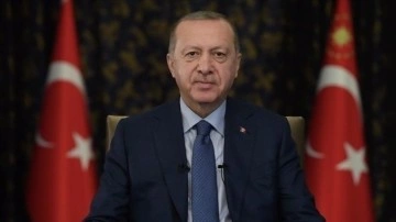 Cumhurbaşkanı Erdoğan'dan Para Yüzme Dünya Şampiyonası'nda madalya ele geçiren sporculara tebr