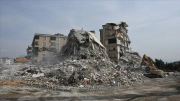 Depremlerde yıkılan binalarla ilişik kusuru mevcut 768 meşkûk karşı iş yapıldı