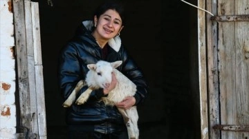 Devletten dayanak düzlük gailesiz kadın hayvancılık düşüncesince köyüne döndü