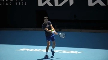 Djokovic, Avustralya vizesinin iptali sonra önce defa matbuat uğrunda çalıştı