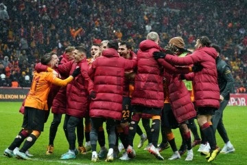 Galatasaray sıkışık 15. galibiyetini aldı