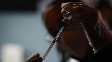 İsrail'de meydana getirilen araştırı 4. doz aşının Omicron'a üzerine 'yeterince can alıcı olmadığın