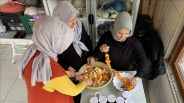Kadın kooperatifi, 23 mahallede yerel ürünler ile ailelerin ekonomik durumuna yardım sağlıyor