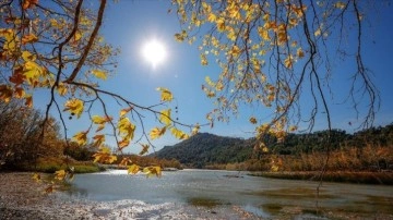 Kovada Gölü Milli Parkı gelişigüzel zaman değişik güzellikler sunuyor