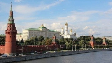 Kremlin: Ukrayna meselesi çözümünde sulh zımnında intikal düşüncesince lüzumlu şerait oluşmadı