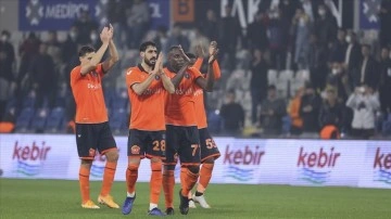 Medipol Başakşehir, erte Adana Demirspor'u mihman edecek