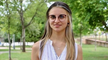 Moldova'dan geldiği Türkiye'de lisans eğitimini medrese birinciliğiyle tamamladı
