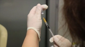 Sağlık Bakanlığından 'son istimal zamanı esbak aşı' iddialarına bağlı açıklama