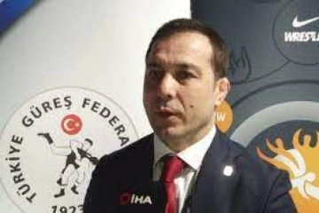 Şeref Eroğlu: '4 sporcumuz daha enkaz altında'