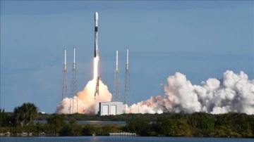 SpaceX, 53 Starlink uydusunu elan uzaya fırlattı