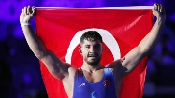 Taha Akgül, Dünya Güreş Birliği kabilinden senenin serbest stil güreşçisi seçildi