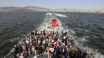TCSG Umut Gemisi, İzmir'de füru düşüncesince çıpa aldı