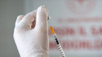 Uzmanından 'Kovid-19 aşısı gebeliği menfi etkilemiyor' açıklaması